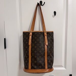 LOUIS VUITTON Monogram Bucket GM Shoulder Bag Tote